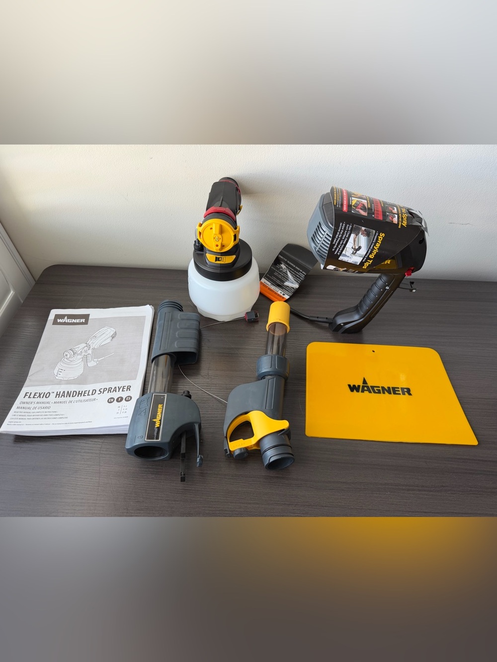 Wagner FLEXiO 2000 Paint Sprayer Model 0520121 with Extension Shaft & Accessorie